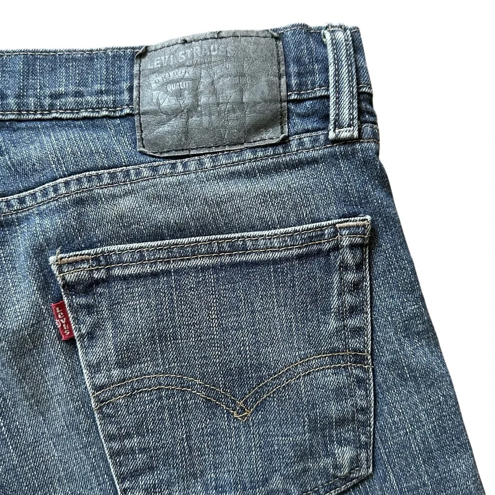 Levi's 511 Jeans Men's 34x32 Blue Dark Wash Regular Fit Straight Leg Modern Flaw